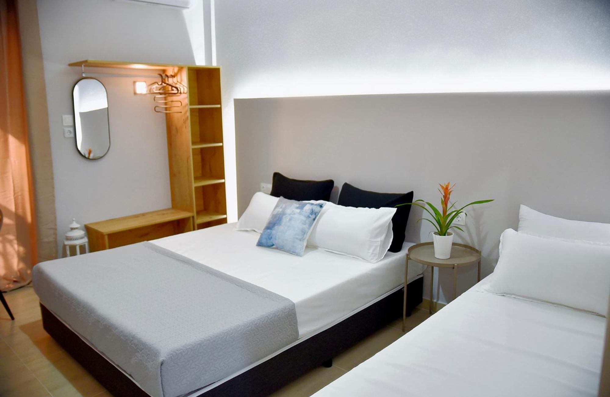 Room Nine 9 Beachfront Apartments Nea Kallikrateia Exterior foto